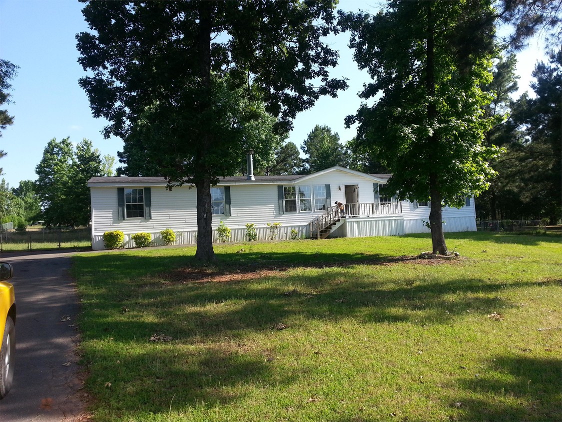 Foto principal - 1414 Gray Lake Dr