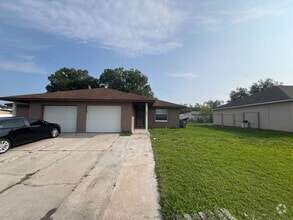 Building Photo - 686 Royalty Ct