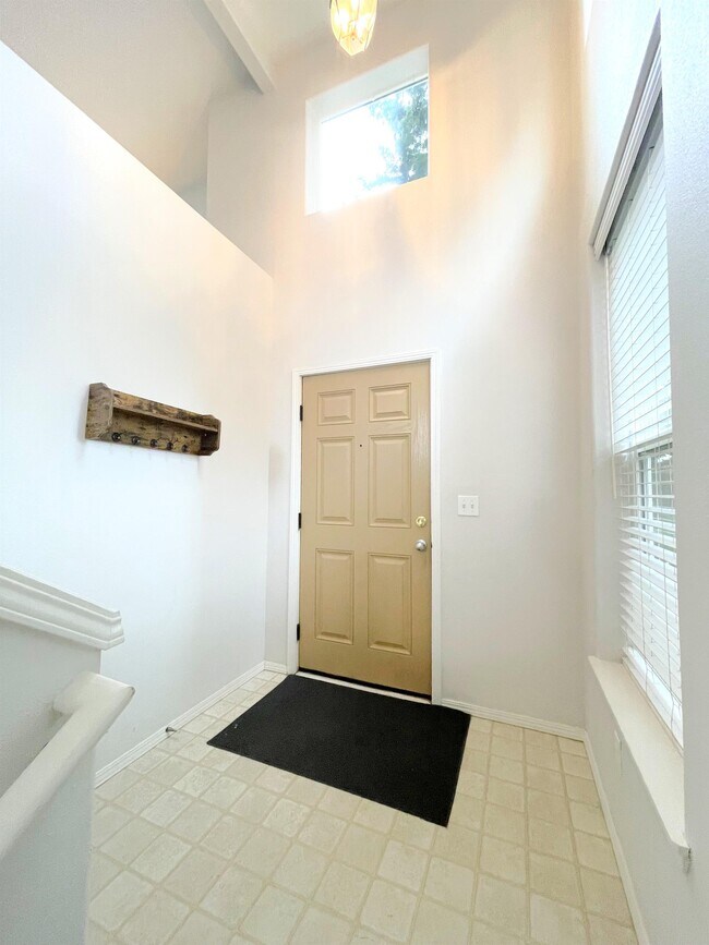 Building Photo - 20695 NW Painted Mountain Dr