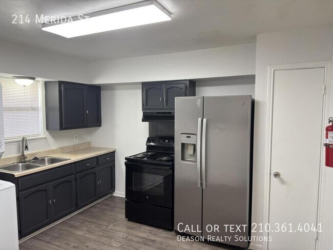 Foto del edificio - 214 Merida St