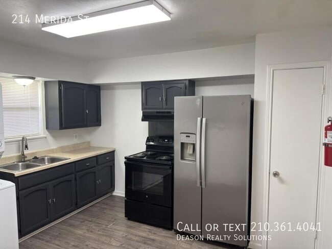 Photo - 214 Merida St Apartment