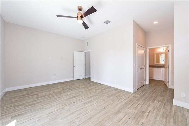 Foto del edificio - 1105 NE 2nd Ave