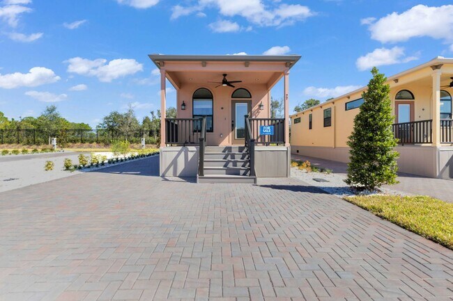 Building Photo - 6165 Talon Bay Dr