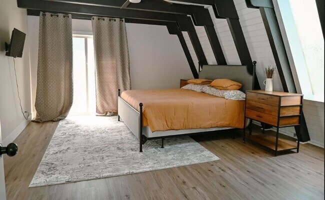 Foto del edificio - Beautiful multi-level 3 Bedroom, 3 Bathroo...