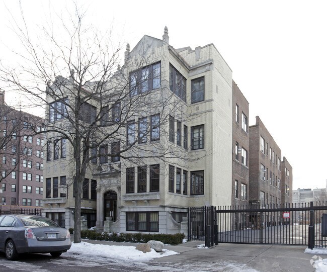 Seward Plaza Apartments Rentals Detroit, MI