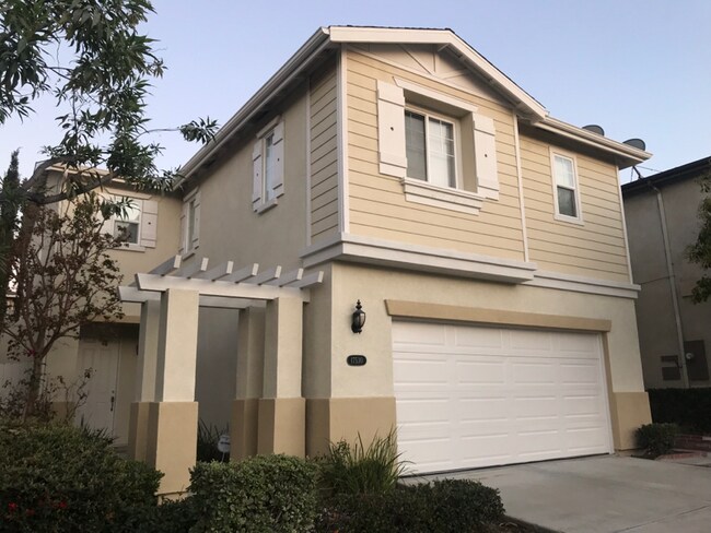 Foto del edificio - 17530 Elderberry Cir