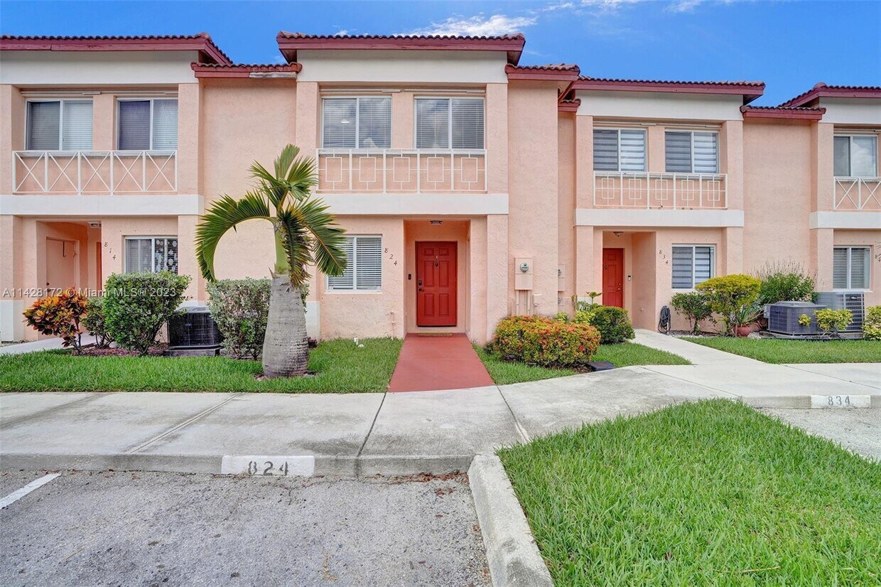 824 NW 208th Dr, Pembroke Pines, FL 33029 Townhome Rentals in