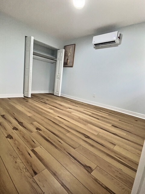 Foto del edificio - 1326 Oak Tree Ln