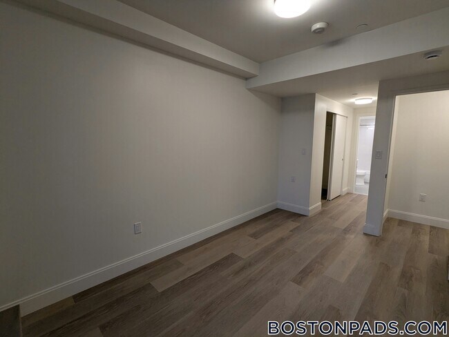 Building Photo - 1079 Commonwealth Ave