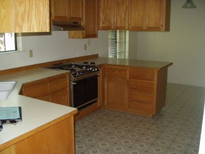 Foto del edificio - 1661 Creekview Cir