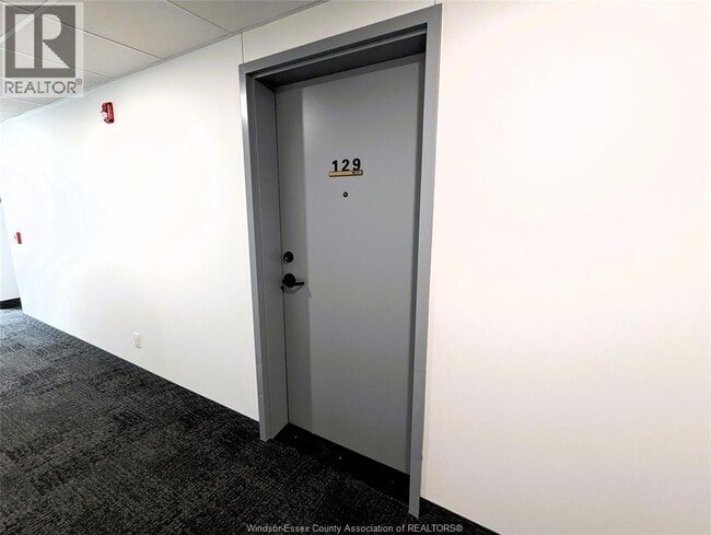 Building Photo - 3370 Stella Crescent