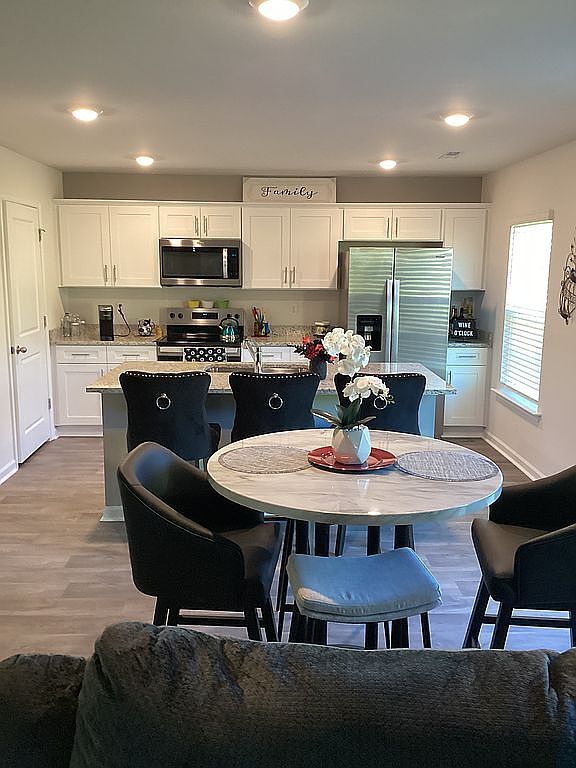 Foto del edificio - 313 Owens Ridge Way