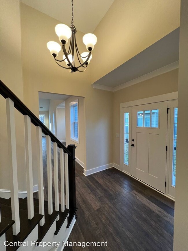 Building Photo - 3 br, 2.5 bath House - 403 Albemarle Lane