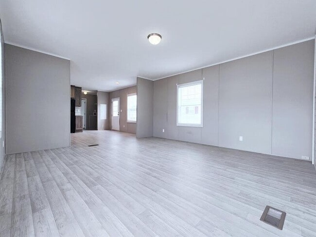 Building Photo - 4617 Rainbow Ln