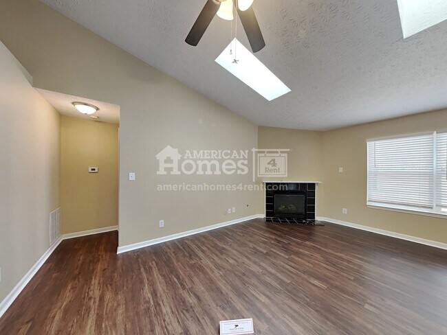 Building Photo - 1418 Fall Ridge Drive