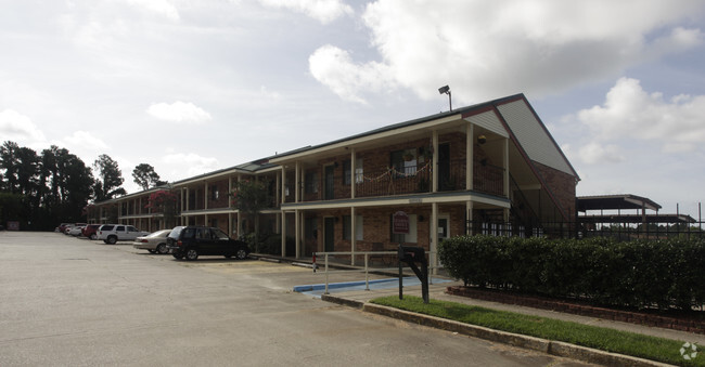 Building Photo - King's Square Apartments