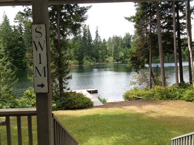 Foto del edificio - 10410 98th St