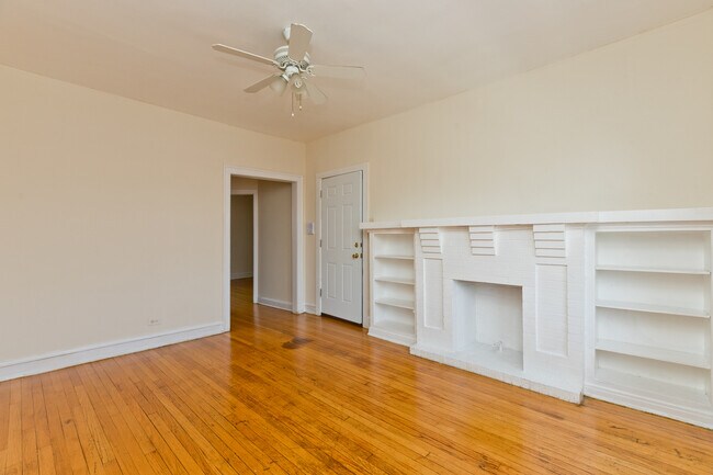 Building Photo - 1751 E 78th St