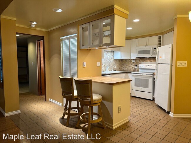 Building Photo - 1 br, 1 bath House - 2700 4th Ave, Apt 305