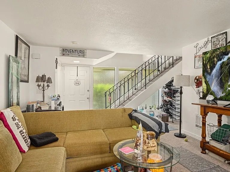 Photo - 14526 NE 6th Pl (Bellevue, WA)