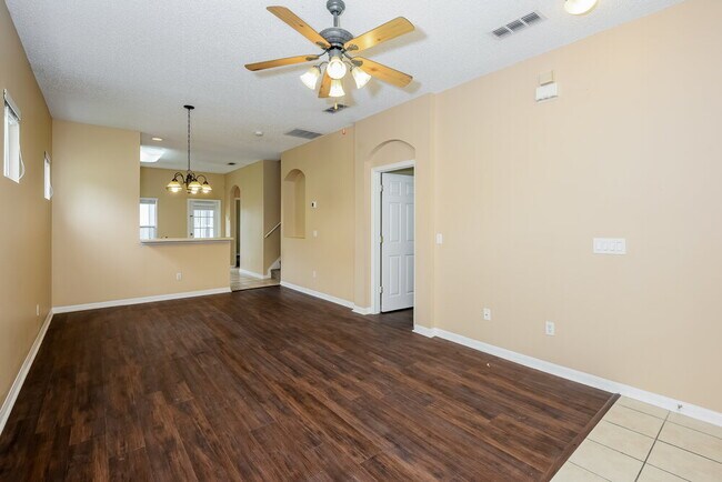 Foto del edificio - 14436 Chicora Crossing Blvd