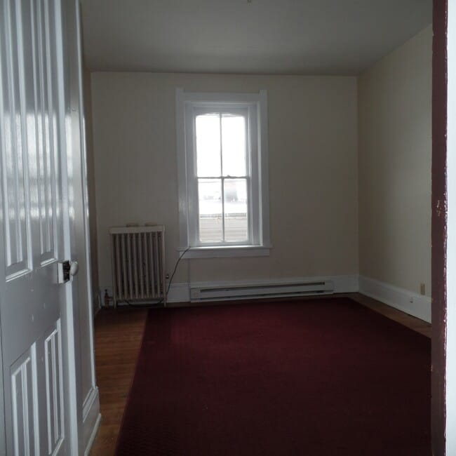 Building Photo - 321-323 Bishop Street (E)