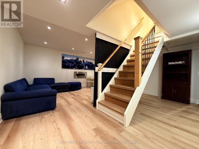 Building Photo - 45 Henricks Rd