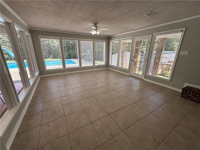 Foto del edificio - 3512 Shadowwood Ct