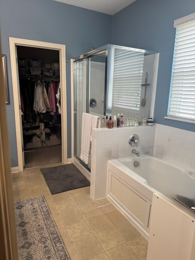Master Bath - 6144 Braet Rd