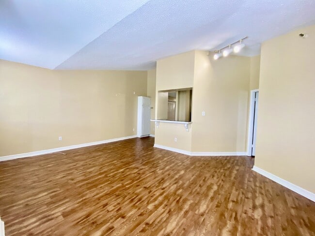 Photo - Top-Floor 2 Bedroom / 2 Bath Condo in The Meridian – Gated Community!