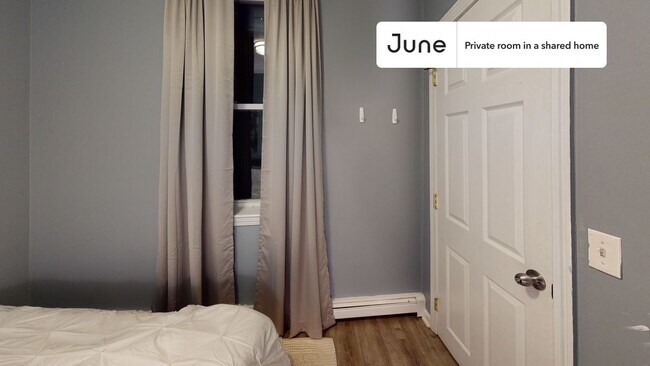 Foto del edificio - Room in Shared 3 bed/1 bath home in North End