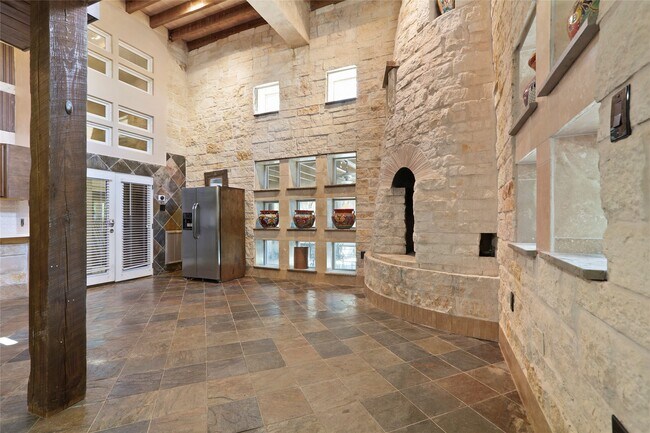 Foto del edificio - 614 Pine Gully Rd