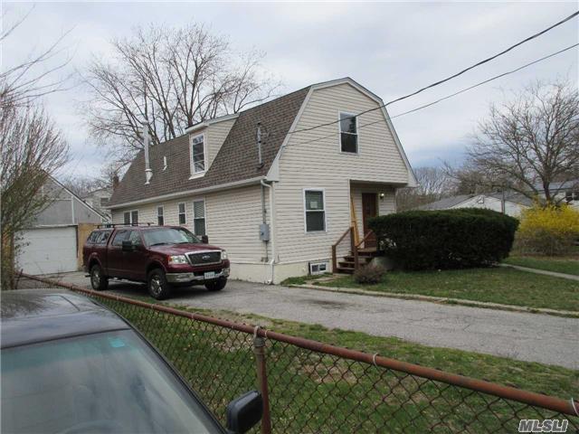Building Photo - 123 Peterson St