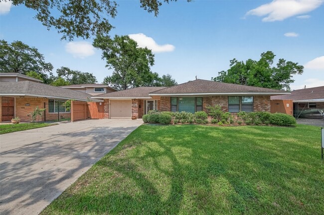 Building Photo - 4038 Cheena Dr