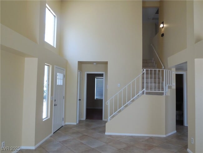 Building Photo - 822 Schooner Dr