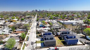 Foto del edificio - 3038 W Salinas