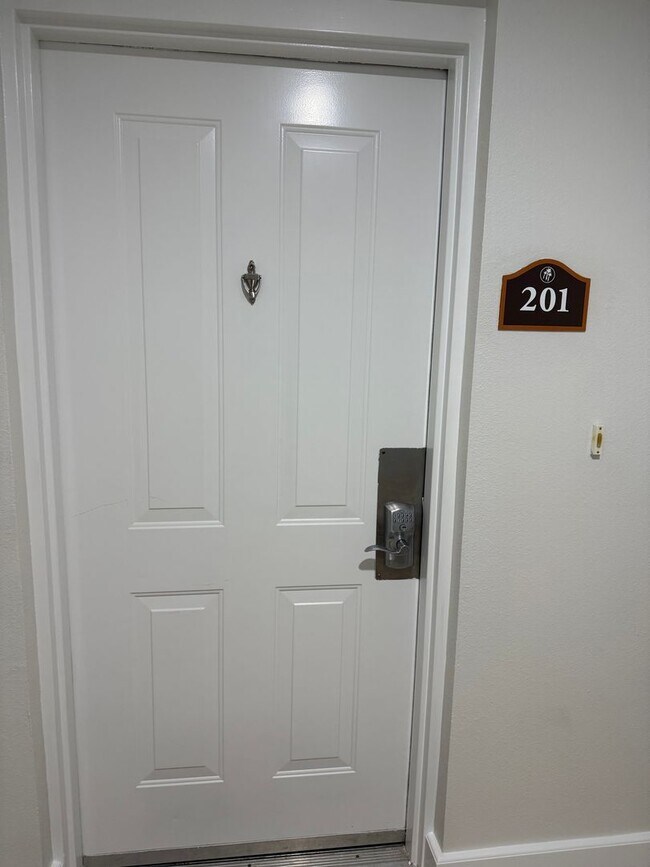 Foto del edificio - 7649 Heritage Crossing Way