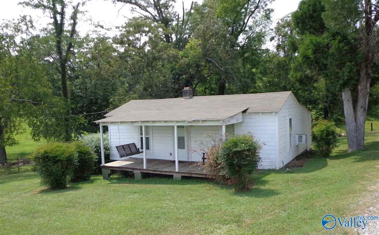 Primary Photo - 3301 Winchester Rd