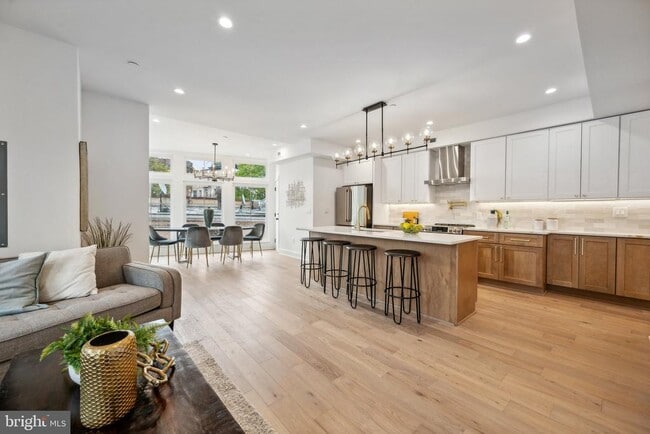 Foto del edificio - 1614 Kilbourne Pl NW