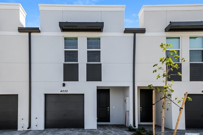 Building Photo - 4030 Hot Springs Ave