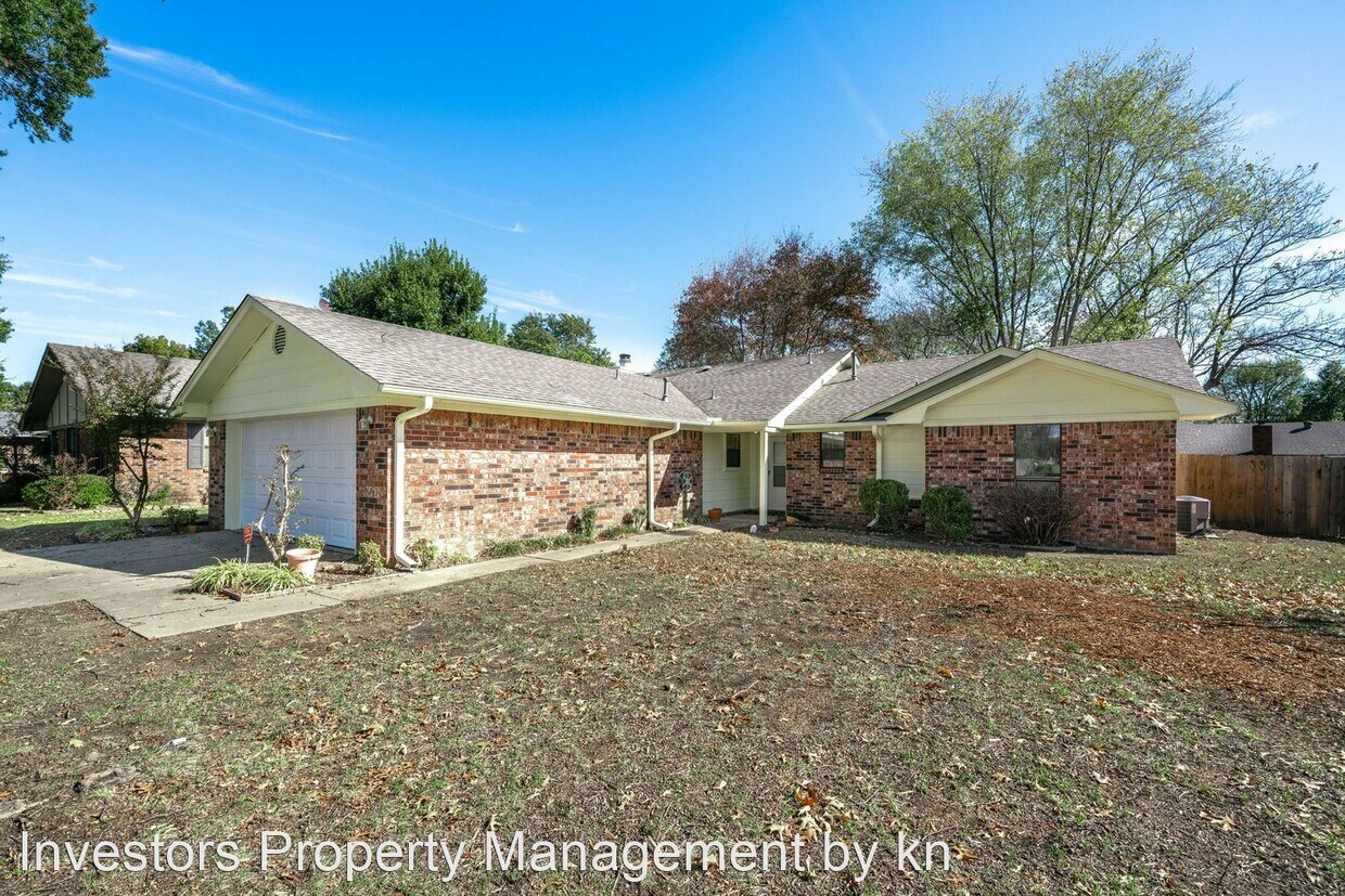 Primary Photo - 3 br, 2 bath House - 4307 S. 88th St.
