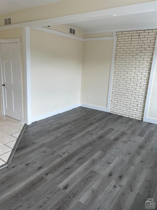 34 Hill St, Catskill, NY 12414 Room for Rent in Catskill, NY