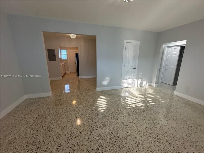 Foto del edificio - 836 81st St