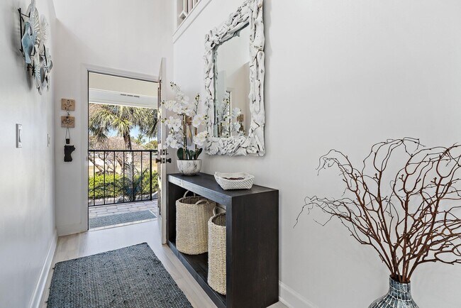 Building Photo - 4161 S US Hwy 1