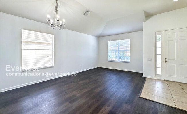 Building Photo - 692 Sea Holly Dr