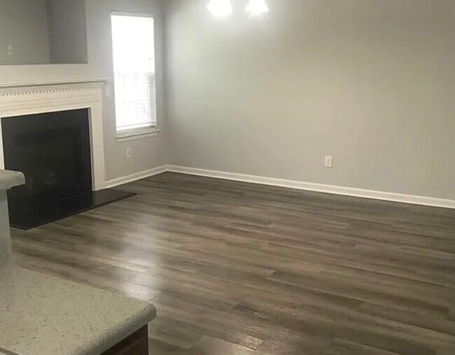 Foto del edificio - 3135 Manhasset Ln