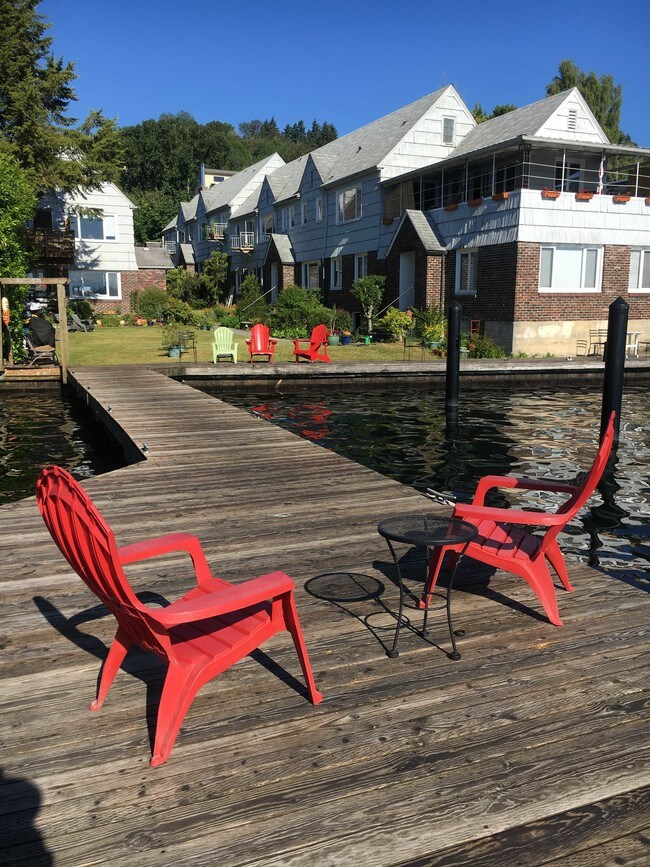 Foto del edificio - 526 Lakeside Ave S