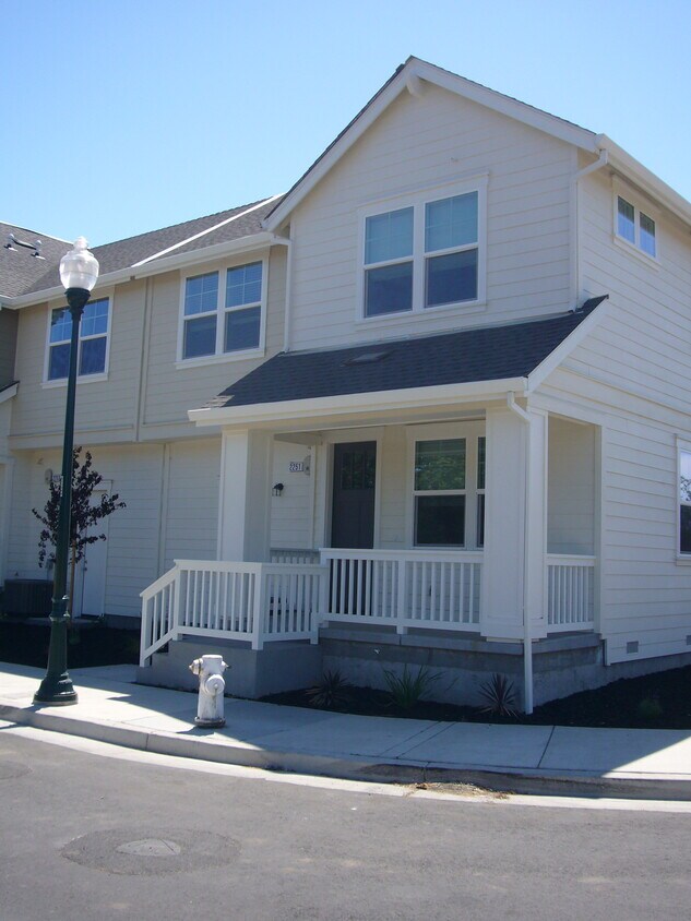 2251 Vanderford Dr, Santa Rosa, CA 95407 House for Rent in Santa Rosa