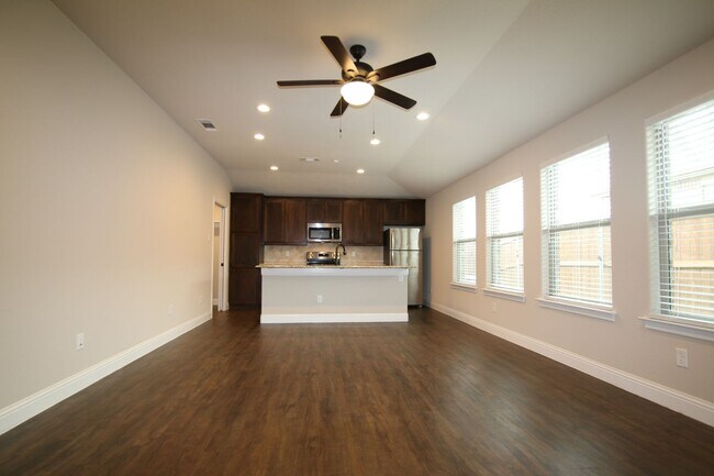 Foto del edificio - 1324-1328 White Sand Dr