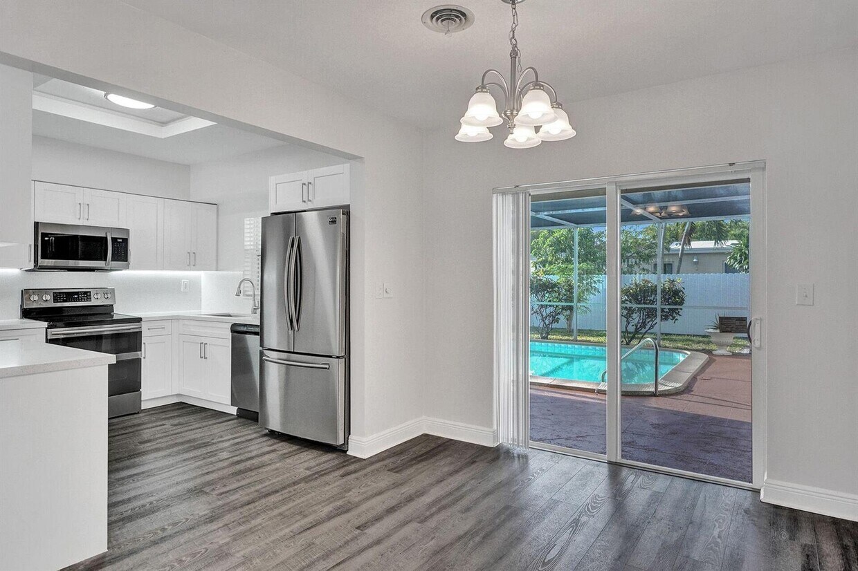 Foto principal - 7912 Indigo St